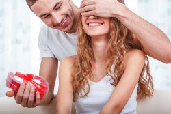 Bí quyết tặng quà cho người yêu